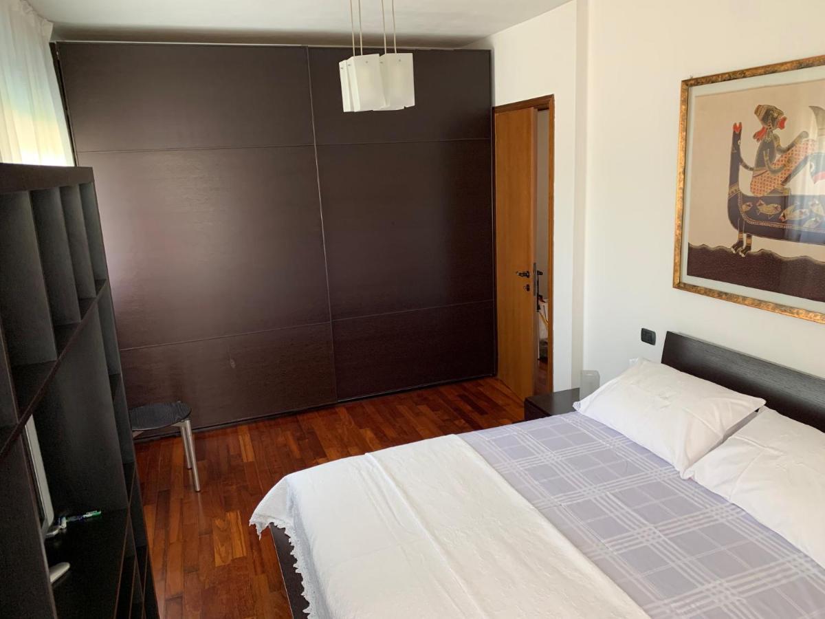 Near Como, Charming Apartment With Fireplace Grandate Exteriér fotografie