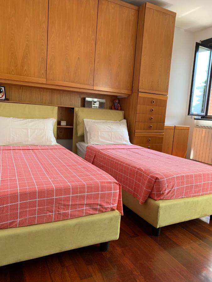 Near Como, Charming Apartment With Fireplace Grandate Exteriér fotografie